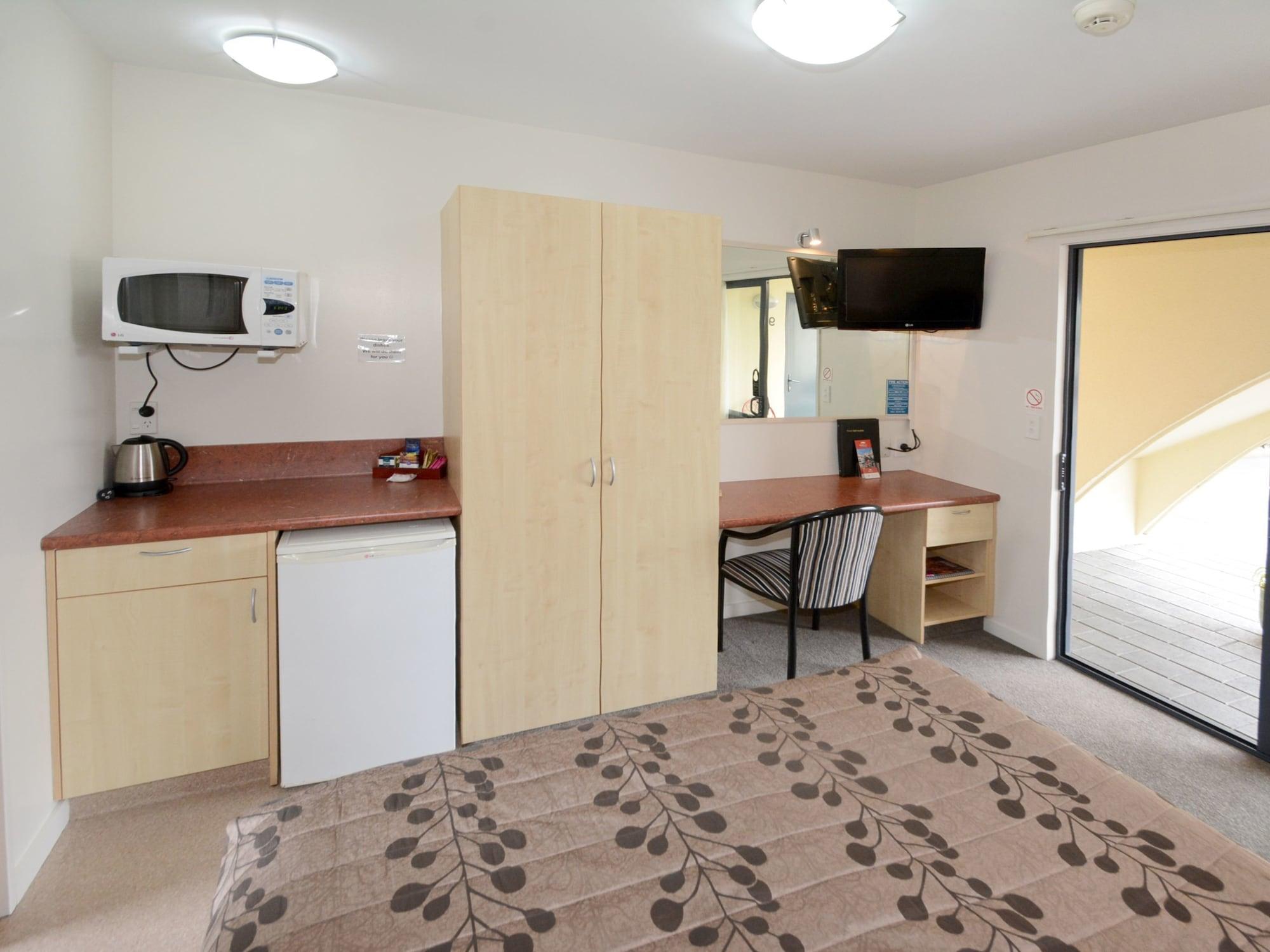 Bella Vista Motel 4*