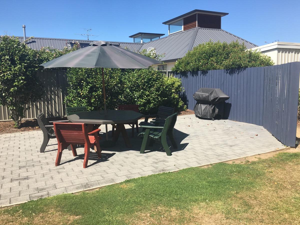 Bella Vista Motel 4*